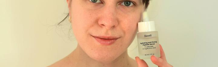 Nowe serum Iossi nawilża i ujędrnia z czułością dla skóry 